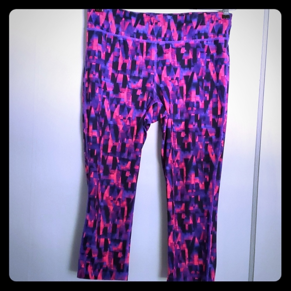 Xersion Capri Leggings